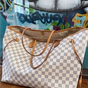 Louis Vuitton Damier Azur Neverfull